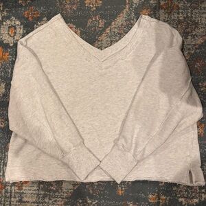 American Eagle Outfitters Light Gray V-Neck Pullover Sweatshirt